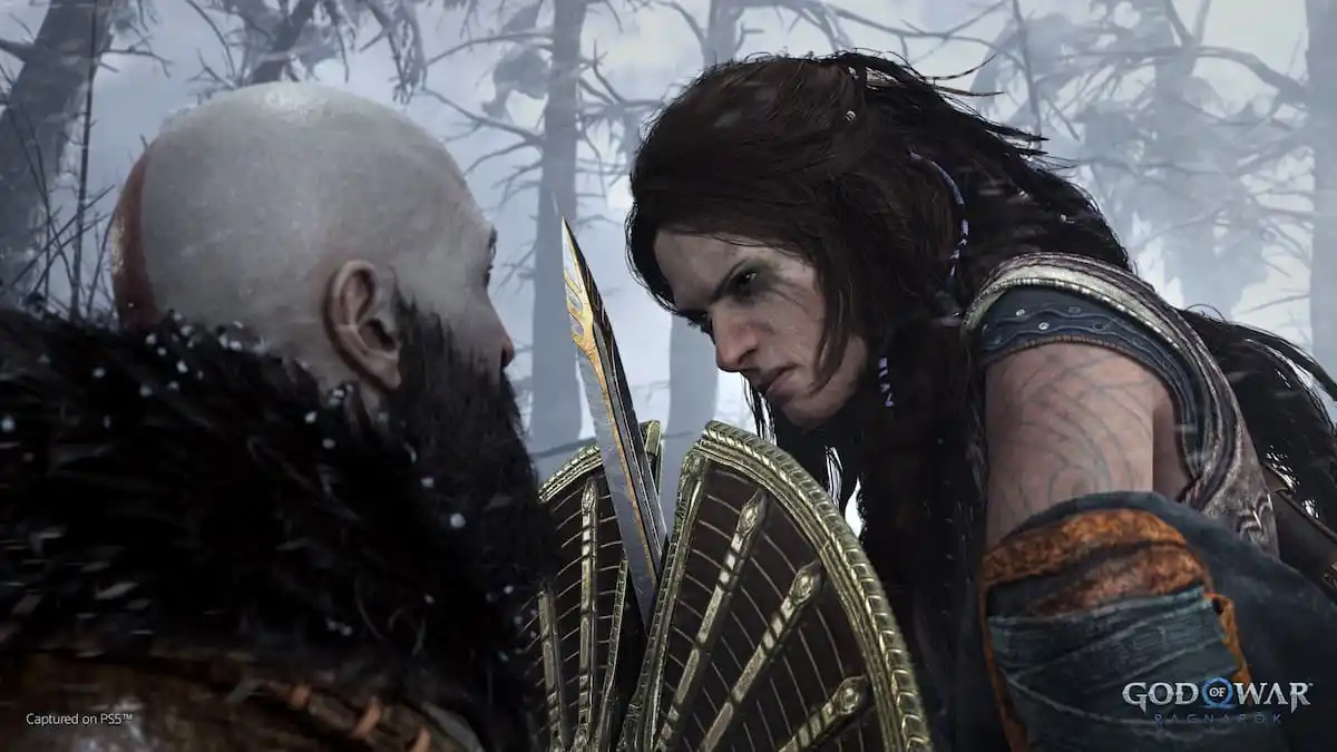 Kratos fights off Freya