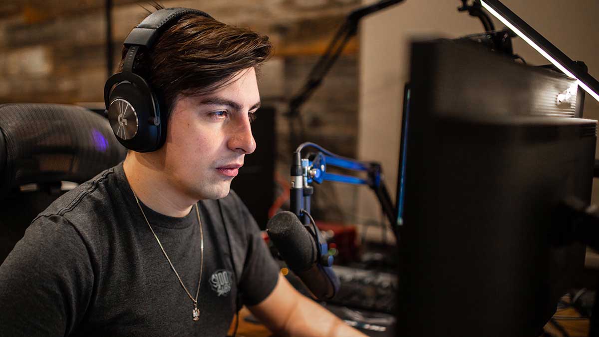 how-much-does-shroud-make-from-streaming-on-twitch
