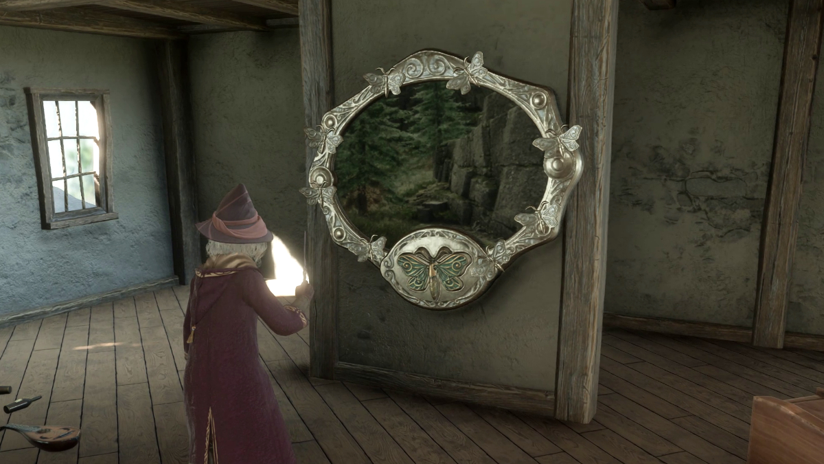 All Moth mirror locations in Hogwarts Legacy Gamepur