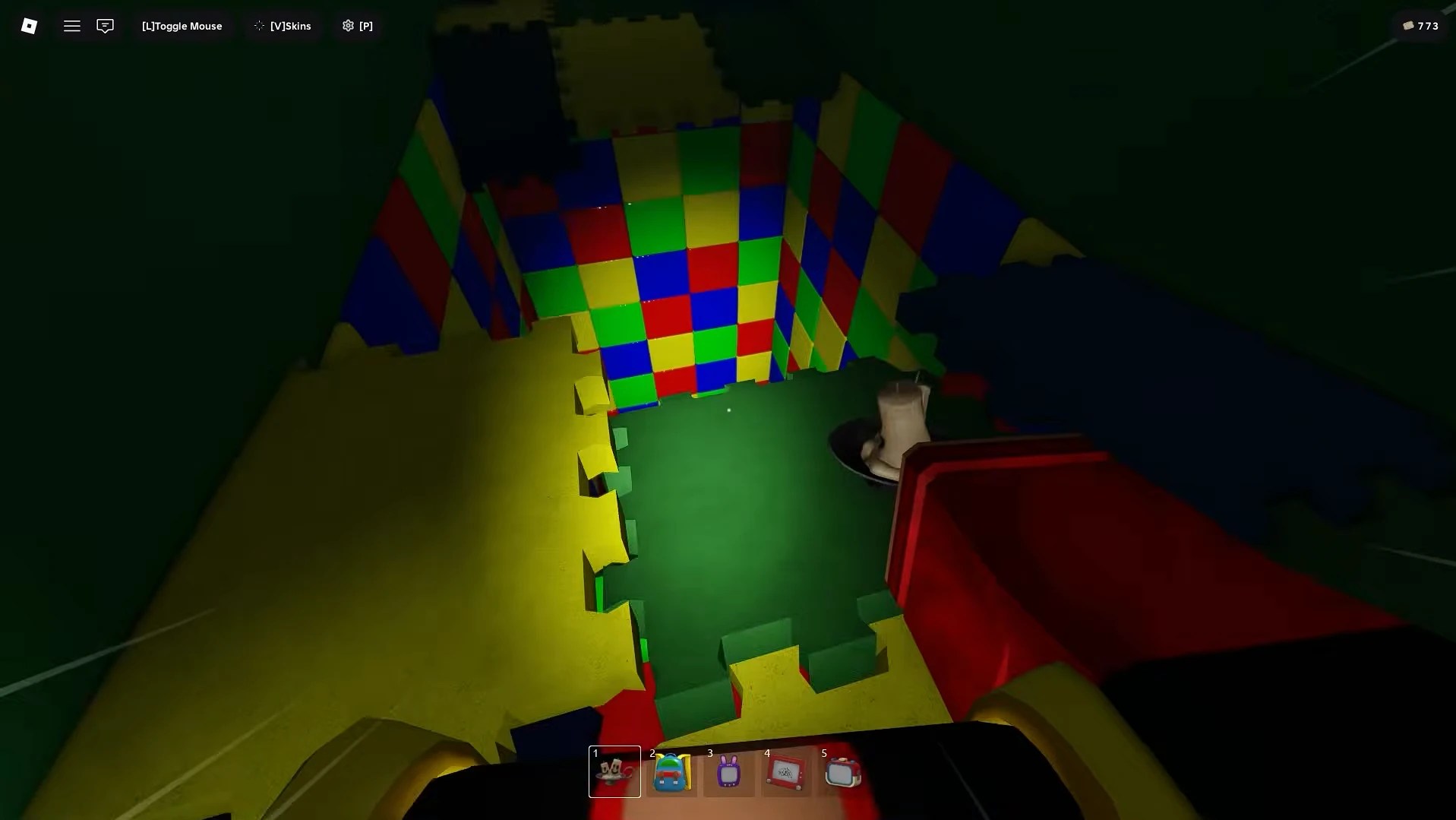 How to beat first chase level 4 in Wonderland Roblox experience - jump